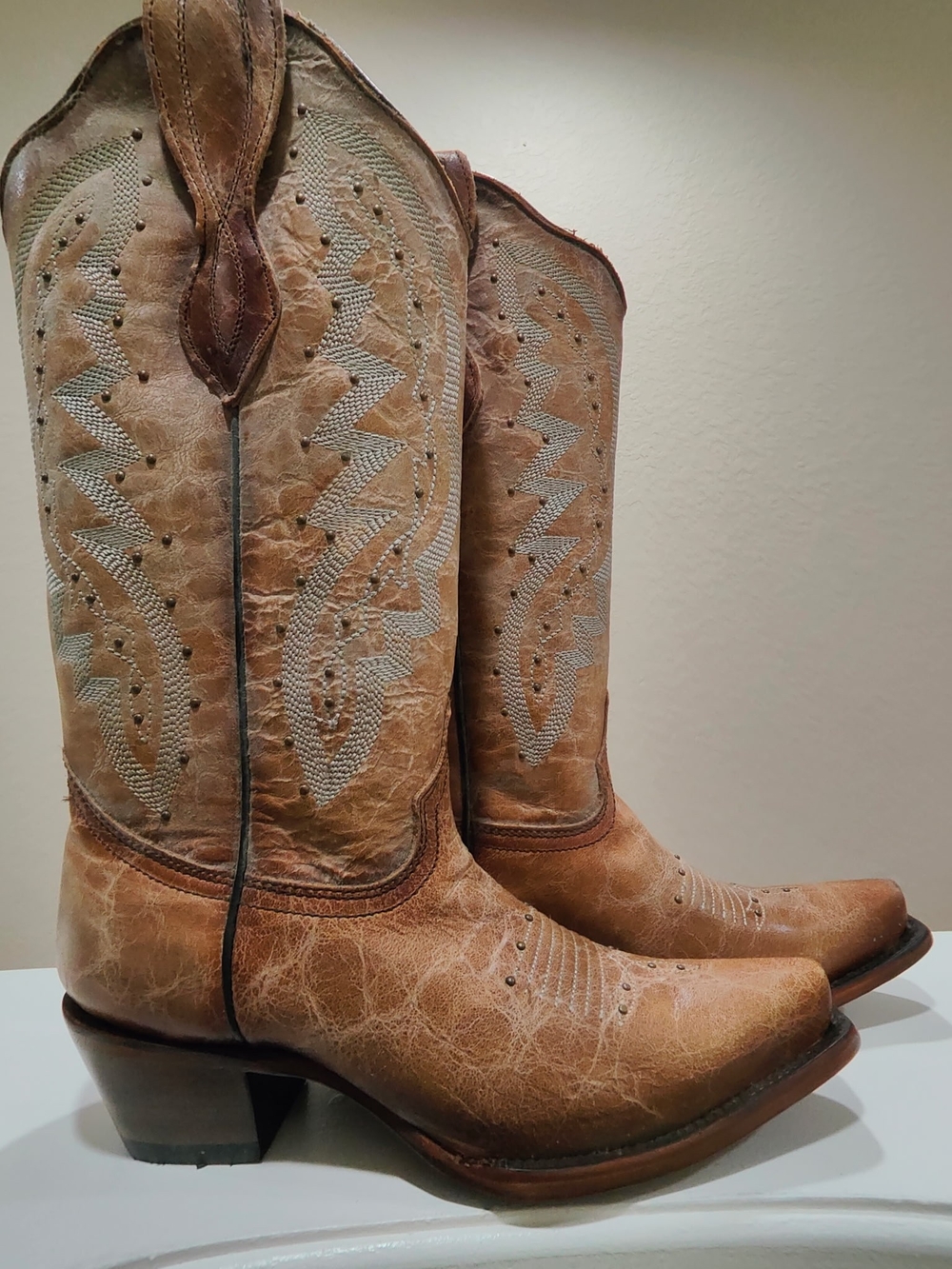 Circle G Tan Leather Western Heeled Boots